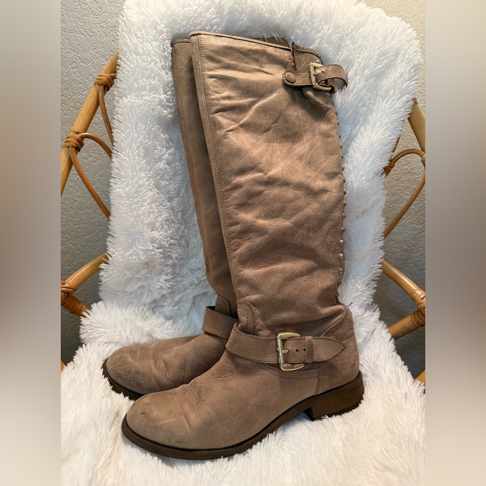 Steve Madden Taupe Leather Buckle Boots
